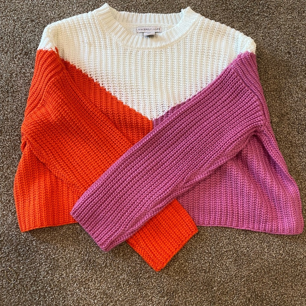Sincerly Jules Chevron Colorblock Crew Sweater in White, Orange & Pink